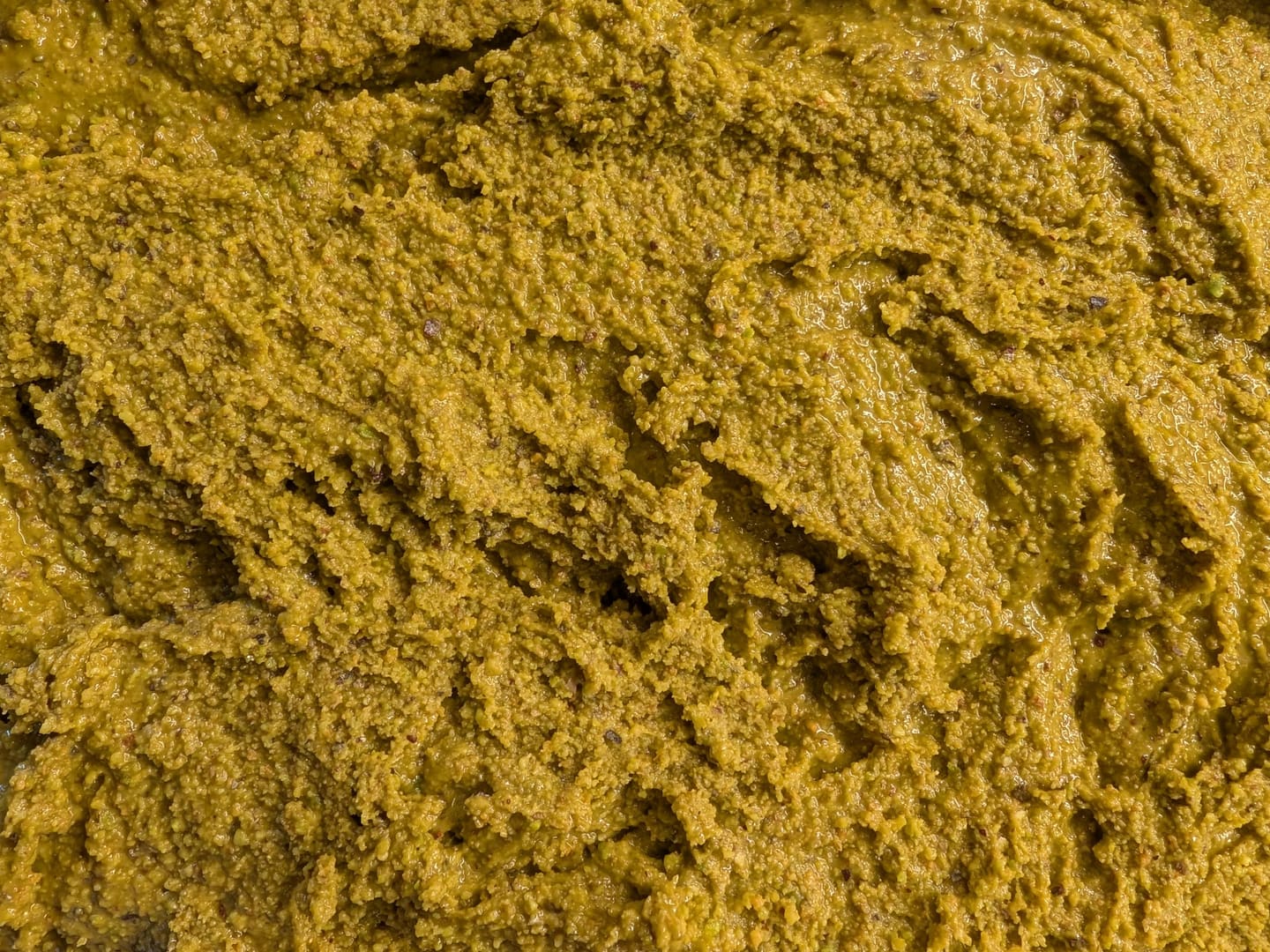 Pistazie – Texturreiches Pistaziengelato mit Pistazienpaste aus 100 % Pistazien, verfeinert mit Himalayasalz.